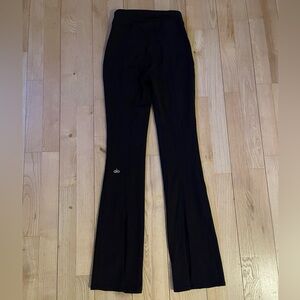 Alo yoga pants
